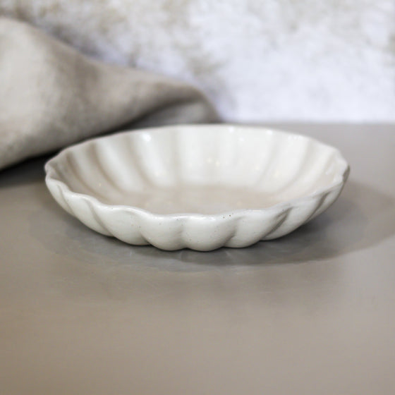 Country Fluted Bowl | Off-White