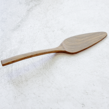  Cake Server | Oak